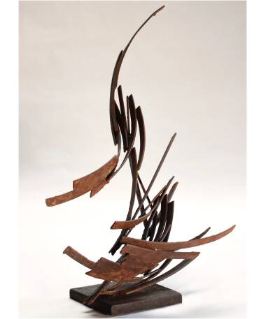 jabegote iron abstract sculpture by artist pablo lara