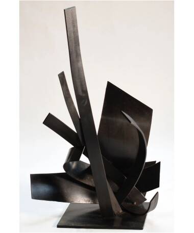 solea iron abstract sculpture by artist pablo lara