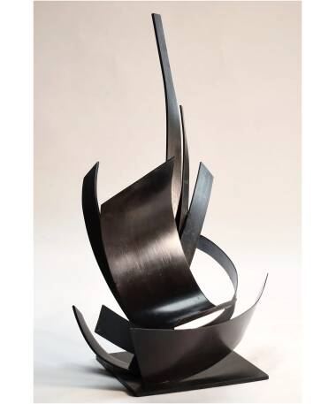 solea iron abstract sculpture by artist pablo lara