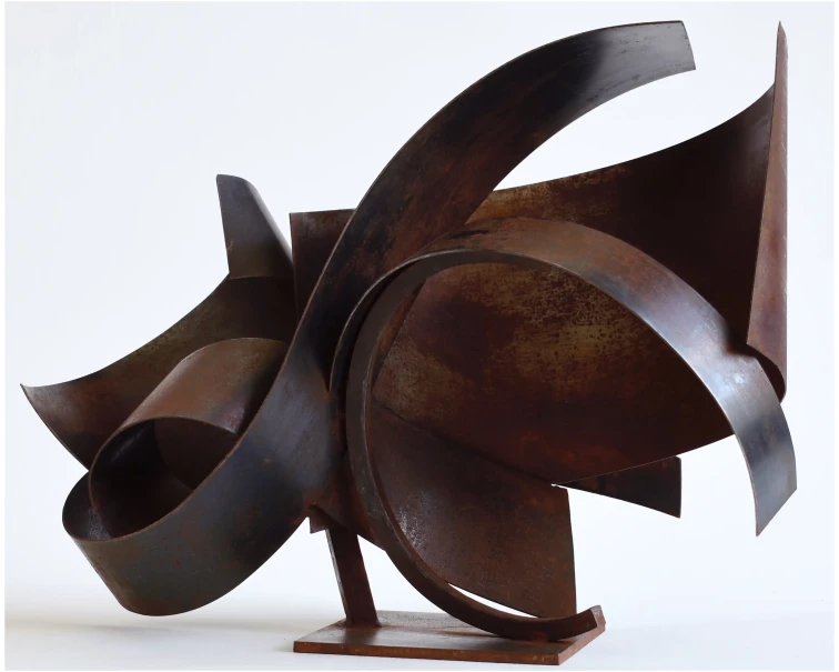 aceituneras iron abstract sculpture by artist pablo lara