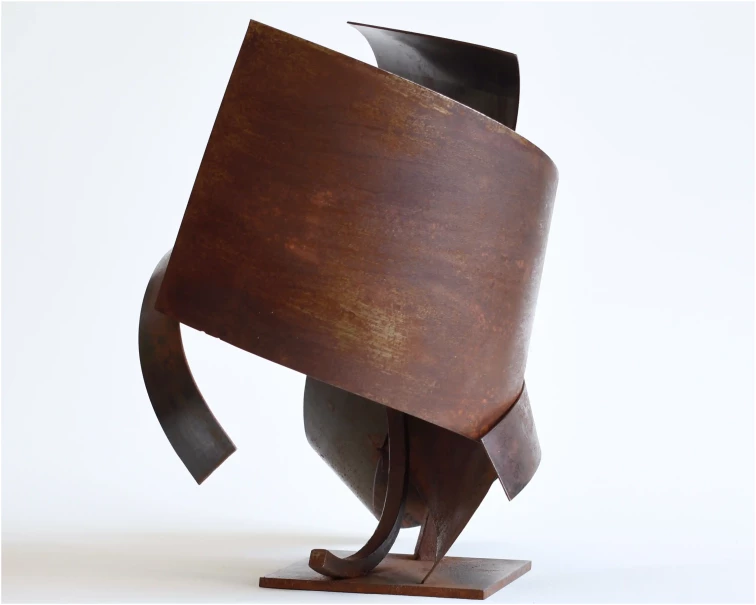 aceituneras iron abstract sculpture by artist pablo lara
