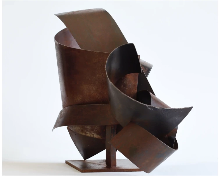 aceituneras iron abstract sculpture by artist pablo lara