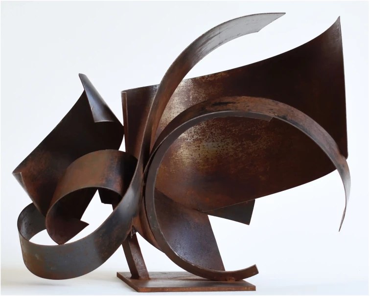 aceituneras iron abstract sculpture by artist pablo lara