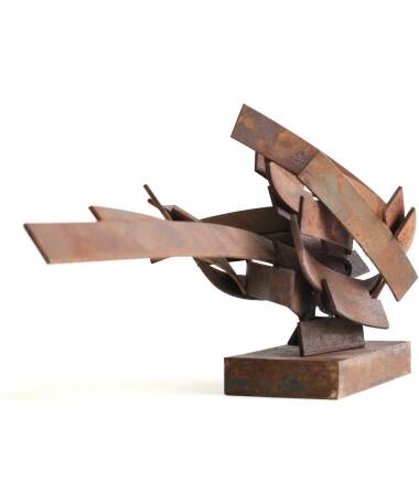 melisma iron abstract sculpture by artist pablo lara