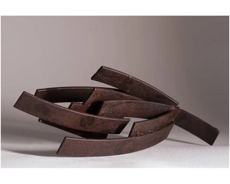 trilla iron abstract sculpture by artist pablo lara