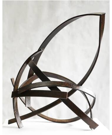 perla iron abstract sculpture by artist pablo lara