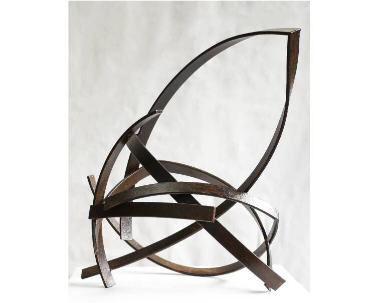 perla iron abstract sculpture by artist pablo lara