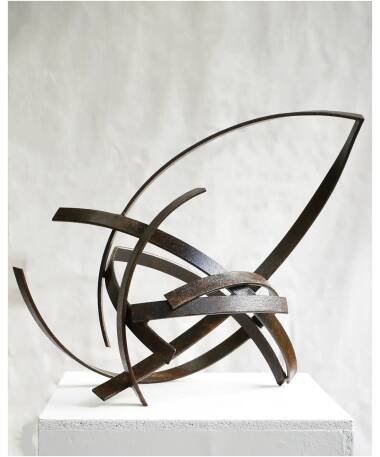 perla iron abstract sculpture by artist pablo lara