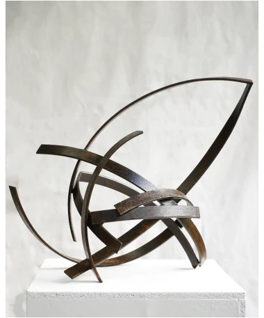 perla iron abstract sculpture by artist pablo lara