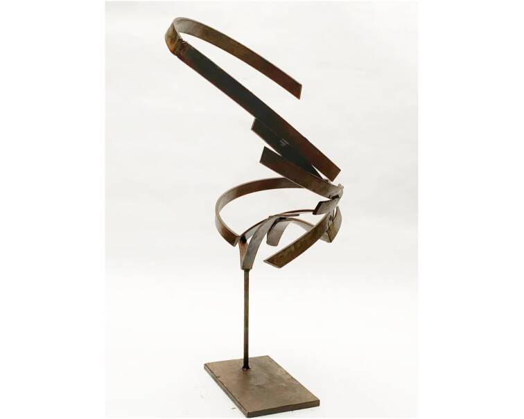 mudra iron abstract sculpture by artist pablo lara