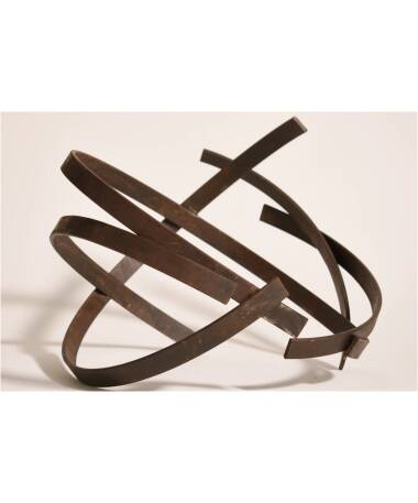 oculto iron abstract sculpture by artist pablo lara
