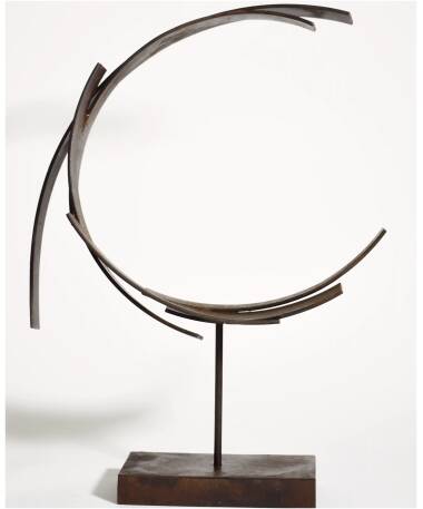 raqib iron abstract sculpture by artist pablo lara