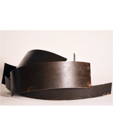 mana iron abstract sculpture by artist pablo lara