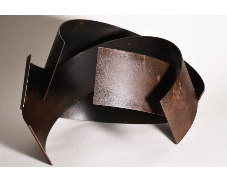 morada iron abstract sculpture by artist pablo lara