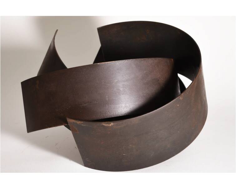 morada iron abstract sculpture by artist pablo lara