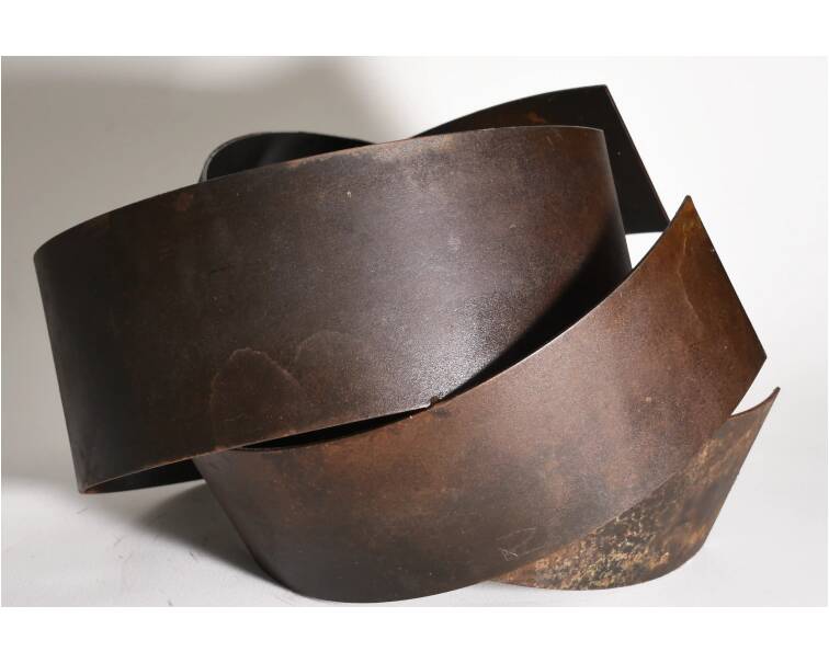 morada iron abstract sculpture by artist pablo lara