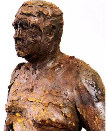 de la tierra expressive iron sculpture by artist pablo lara