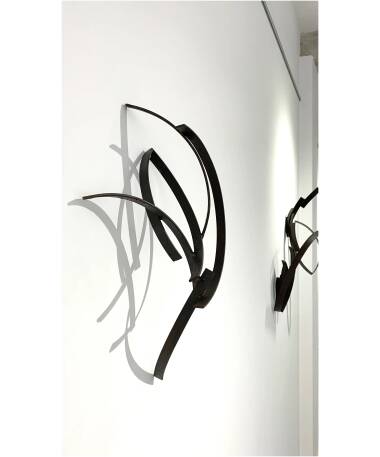 mudra sculpture by artist pablo lara