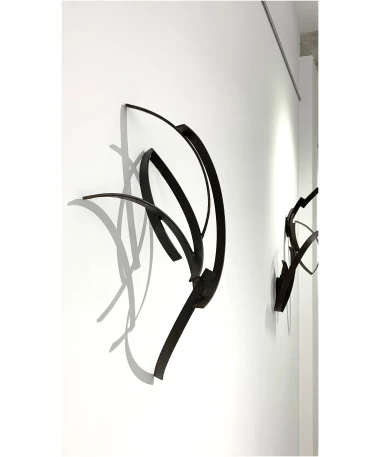 mudra sculpture by artist pablo lara