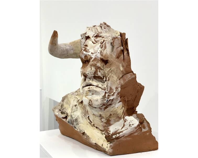 minotaur sculpture by pablo lara