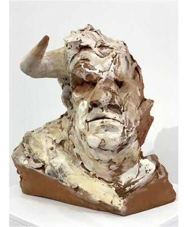 minotaur sculpture by pablo lara