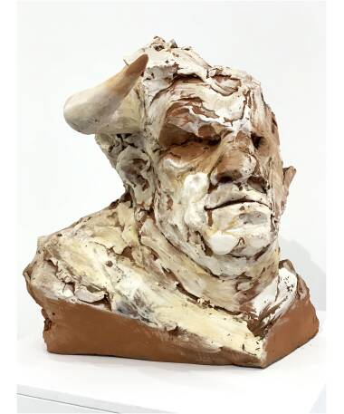 minotaur sculpture by pablo lara