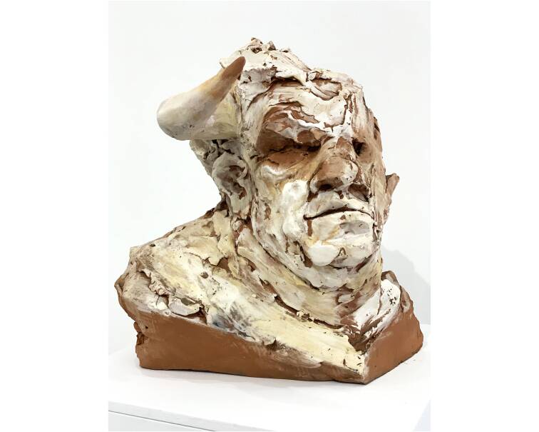 minotaur sculpture by pablo lara
