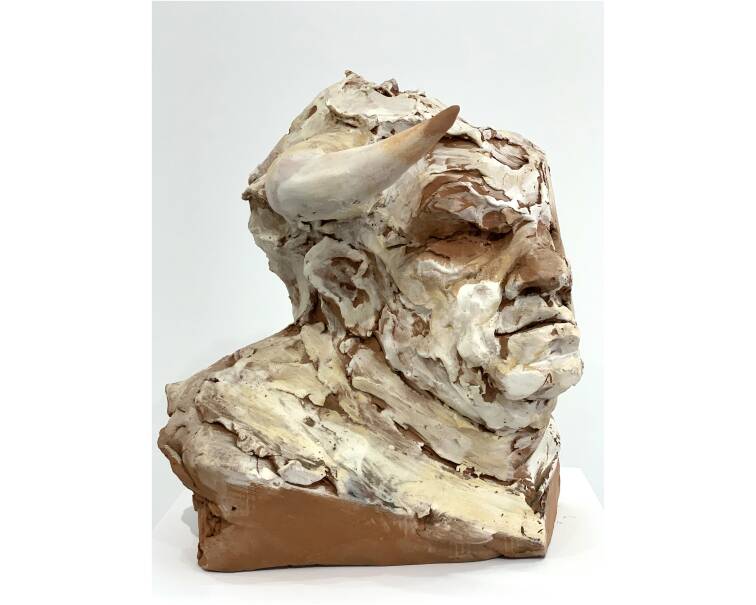 minotaur sculpture by pablo lara