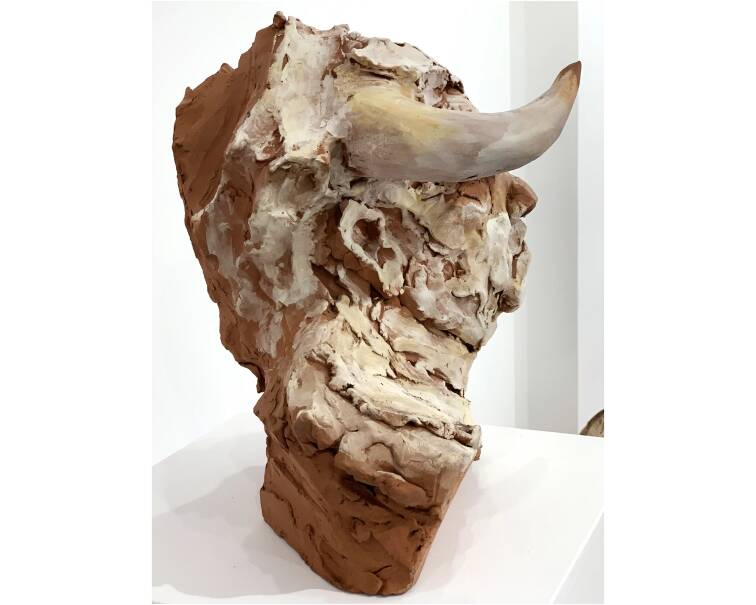 minotaur sculpture by pablo lara