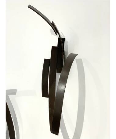 mudra sculpture by artist pablo lara