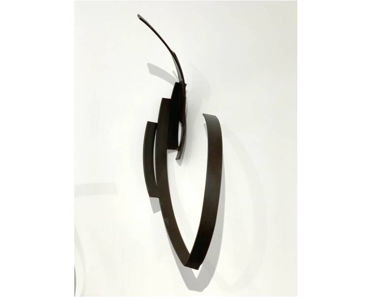 mudra sculpture by artist pablo lara