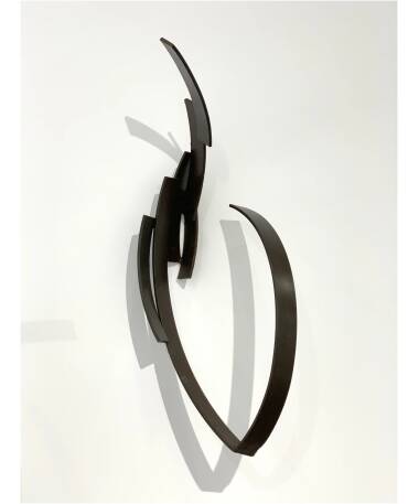 mudra sculpture by artist pablo lara