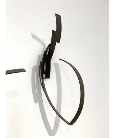 mudra sculpture by artist pablo lara