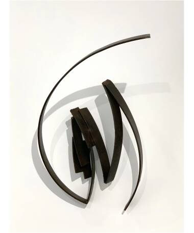 mudra sculpture by artist pablo lara